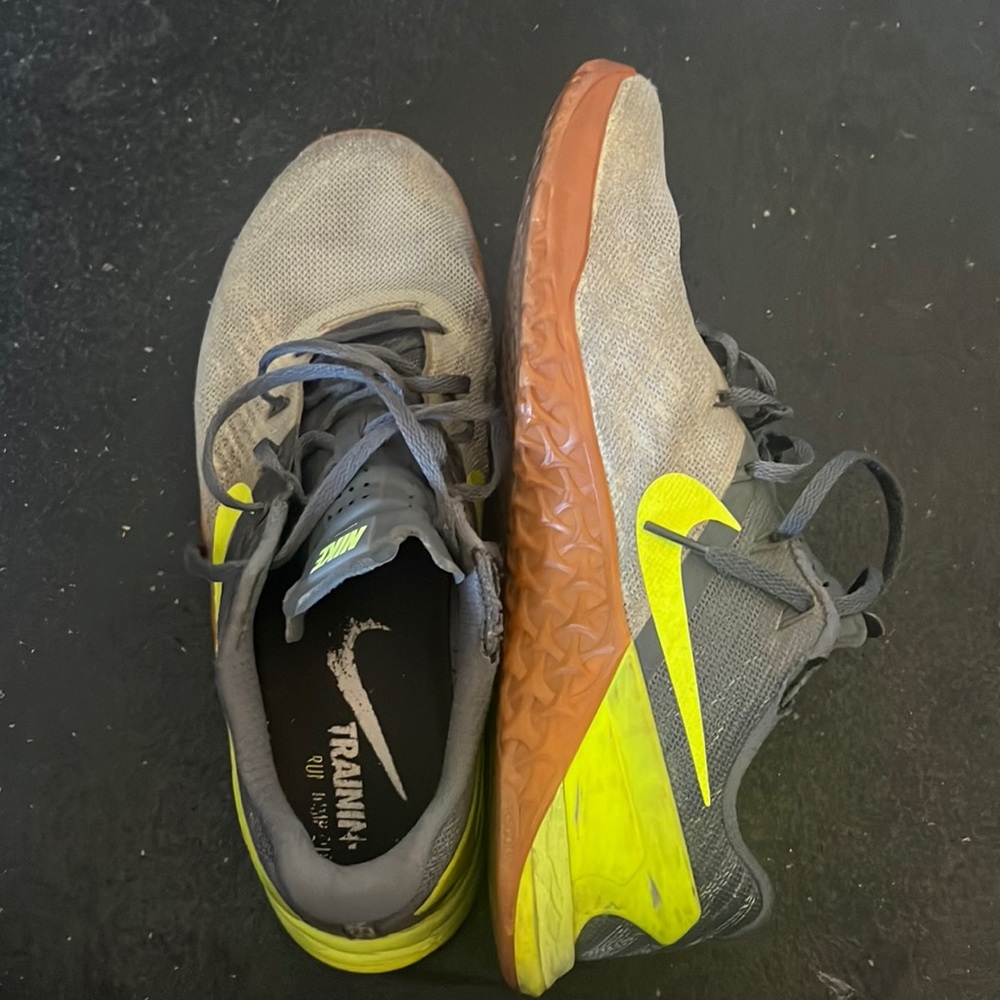 Men’s Nike Metcon 3 shoes